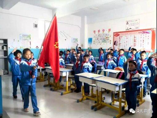 救援紫色生物